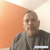 Pintor de carros. Busco pareja. Mujer