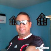 coraspe chico soltero en Caracas