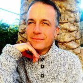 Busco conocer gente. Busco conocer a una