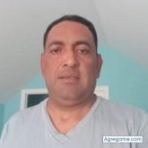 Busco pareja. Amigos. Hombre. Amigos.