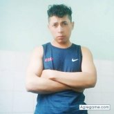 Busco pareja. Chicas. Mm. De todo.