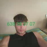 Tener algo con alguien. Hola em dic Marc