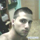 adriian chico soltero en Madrid