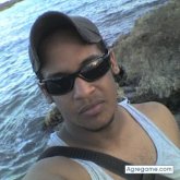 DELIRIOUS chico soltero en 