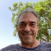 Encuentra Hombres solteros en Berja