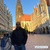 Musico. Busco gente normal,agradable y