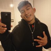 Busco ligar. Saquen plática. Puras