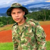 Estudiante. Edad 27 cuerpo normal. Hola