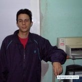 Busco pareja. Una mujer para formar una