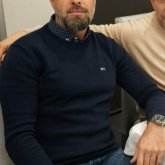 Busco pareja. Busco alguien normal. Hola