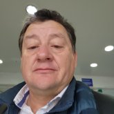 Busco pareja. Normal. Musica.