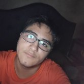 Soy alto, amable, amigable, algo hot y