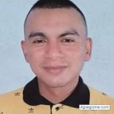 Busco pareja. Novia. Me considero una