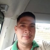 Busco pareja. Amistade. De todo.