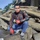 Multitareas. Busco chica de edad entre