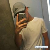 Busco conocer gente. Una mujer que