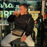 Chica guapa con clase. Chico con ganas