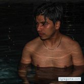 Estudiante. Busco ligar. Mujeres.