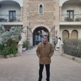 Busco conocer gente. Gente interesante.