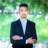 Estudiante. Busco conocer gente. Busco