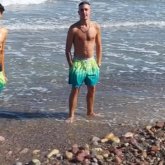 Una chica simpática amable i cariñosa.