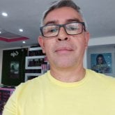Busco: una chica libre de prejuiciosMe defino: heteroMe