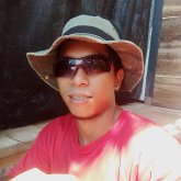 Un mujer que esté soltera. Suy un