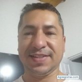 Encuentra Hombres solteros en El Retiro