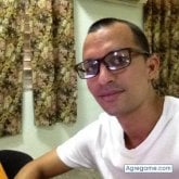 Profesor Universitario. Busco pareja.