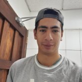 Busco hacer amistades. Amistades.