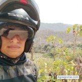 Busco conocer gente. Chicas. Sencillo,