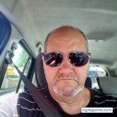 Busco conocer gente.