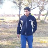 Busco pareja. Mujer. Alegre. Charlar.