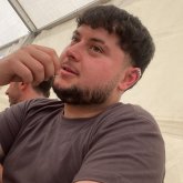 Mujer de 40 mínimo . Alto, rubio,