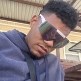 Jefe. Estoy buscando alguien con quien