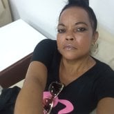 Hombre tranquilo y responsable. Sencilla