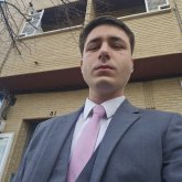 Trabajando. Mujeres maduras por la zona.