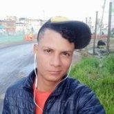 Trabajador. Busco conocer gente. Chicas