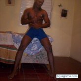 elvoltaje chico soltero en Santiga Santa Perpetua De Mogoda