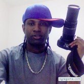 NEGROCALIENTE chico soltero en Sabana Iglesia