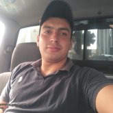 Busco pareja. Amistad y algo más. Una