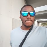 Busco hacer amistades. Una chica