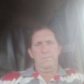 Vago. Mujeres entre 28 y 52. Soltero