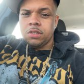 Que necesite amor y quiera dar. Se lo