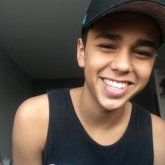 Arquitecto. Busco ligar. Chicas.