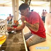 Trabajador. Busco pareja. Una mujer que