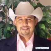 TigreBlanco chico soltero en Houston