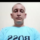 Trabajador. Busco pareja. Chicas.