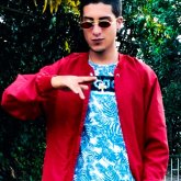 Empleado. Busco ligar. Una mujer q sea