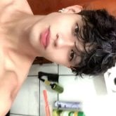 Busco ligar. Cualquier cosa, hablar por